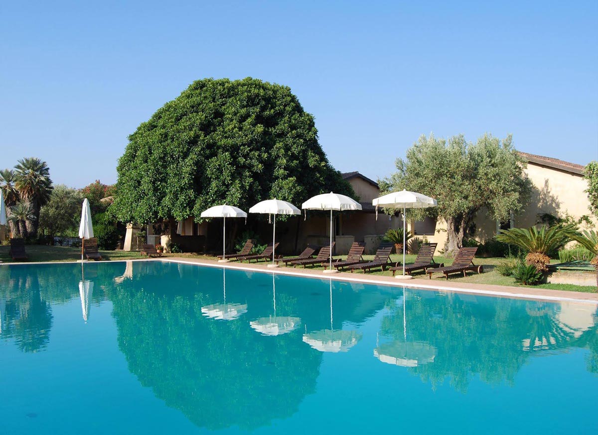 Borghetto Beach Club Resort Tourland
